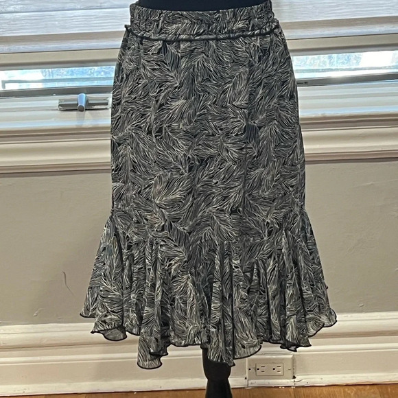 Yakira Bella skirt - Picture 3 of 4